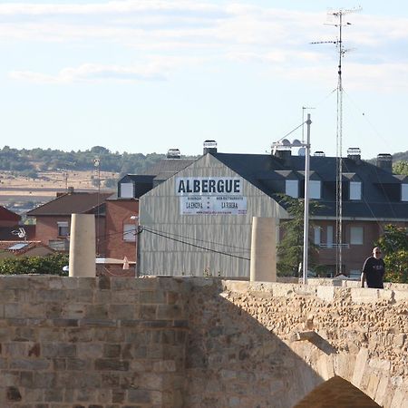 Albergue La Encina Hospital de Órbigo Kültér fotó